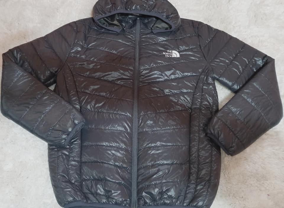 Chaqueta norface brillante hombre